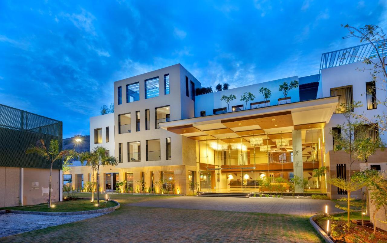 Hotel Divine Fort Пални Экстерьер фото